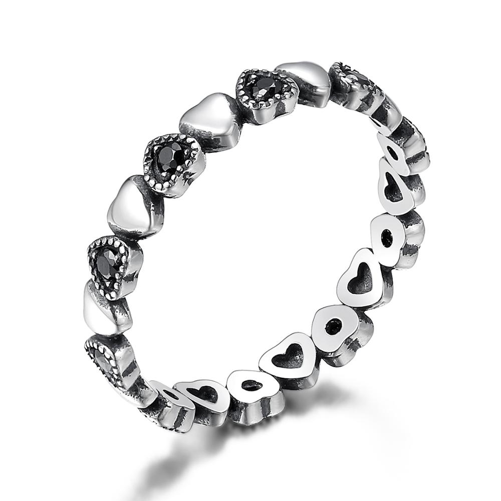 E-shop Linda's Jewelry Strieborný prsteň Love Black Ag 925/1000 IPR114