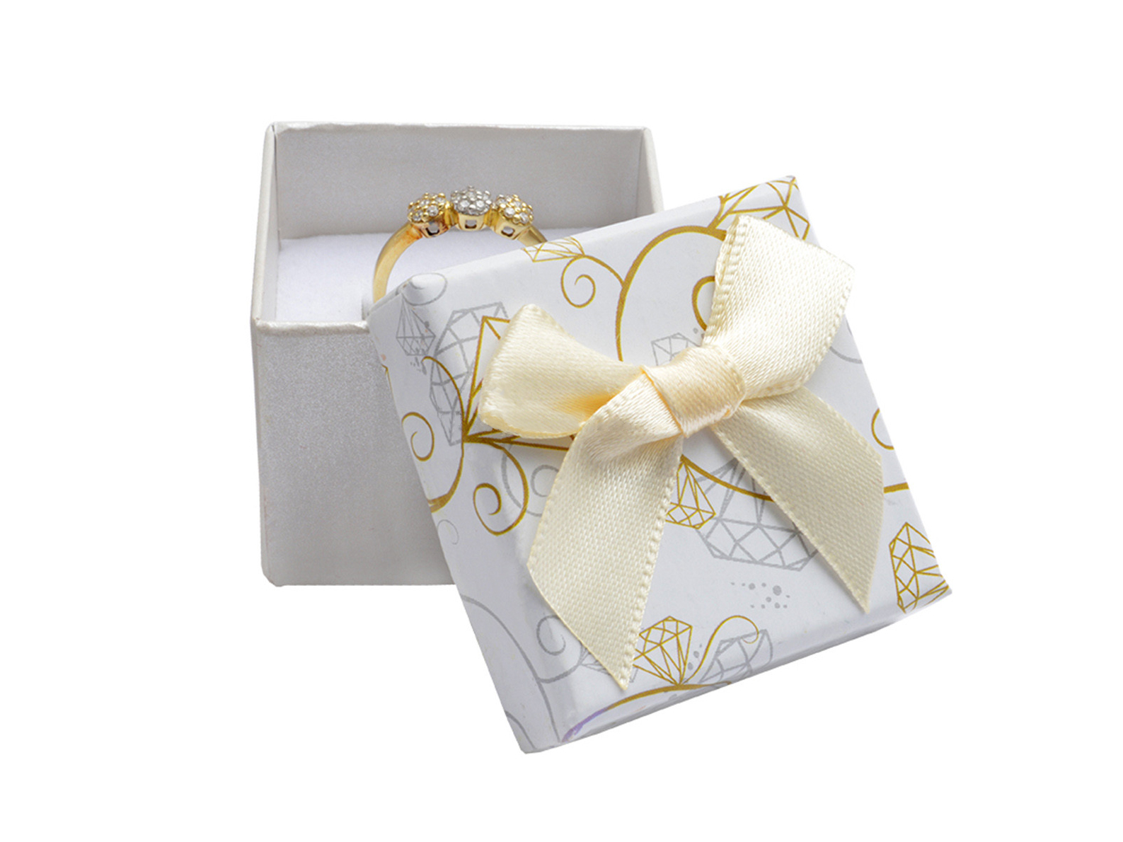 E-shop JKBOX Krémová papierová krabička s mašľou Diamonds na prsteň alebo náušnice IK013