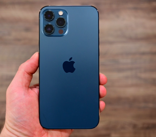 Vyplatí se koupit iPhone 12 Pro Max?