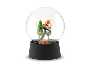 95800 Snow globe Chainsaw MS500i HQ P 2022 08 0002 Global