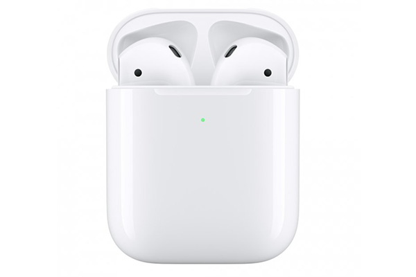 Bezdrátová sluchátka bílá barva prozrazuje, ale často nejsou od Applu