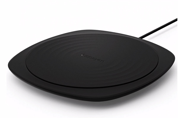 Bezdrátová nabíječka iPhone 8 umí nabít i rychle a bezpečně