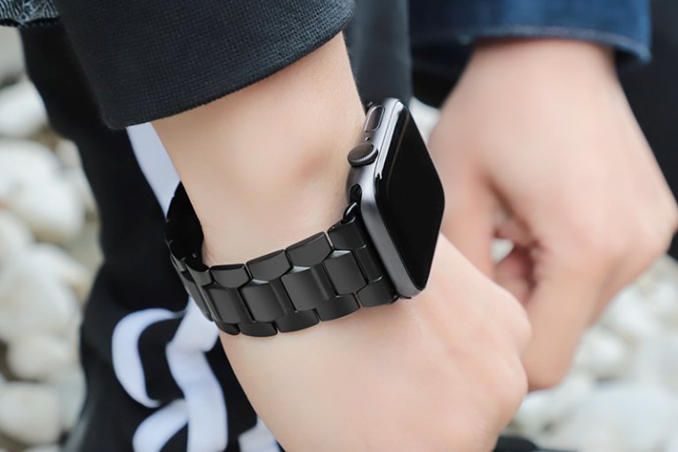 Kovový řemínek na hodinky Apple Watch a jeho alternativy