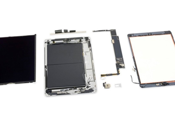 iPad 7. generace má 3GB operační paměť a baterii jako předchůdce