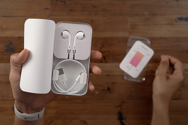 iPhone 12 sluchátka obsahovat nebude, balení se má výrazně ztenčit
