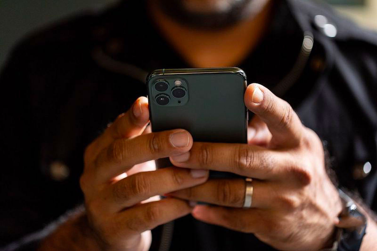 Jak zrušit hovor na iPhone, aniž by o tom druhá strana věděla