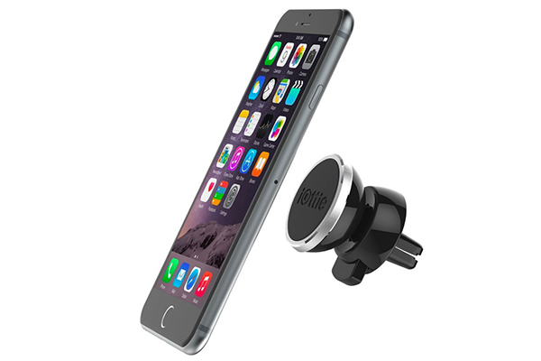 Magnetický držák na mobil do auta vás nezdrží