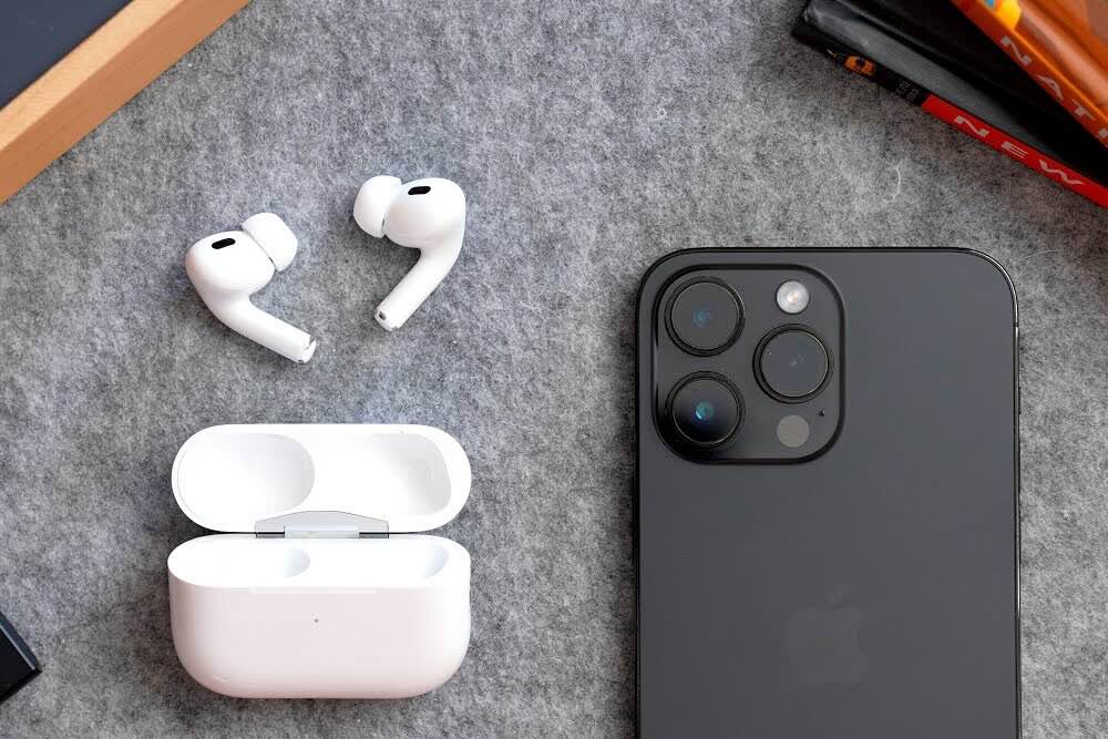 AirPod nefunguje. Co když jedno sluchátko nejde?