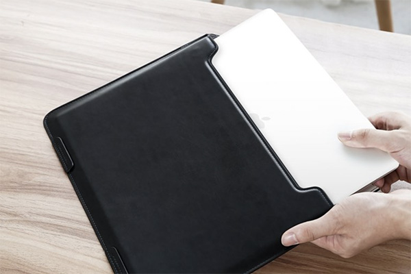 Obal na MacBook Air 13 2020 musí perfektně sedět a hlavně chránit