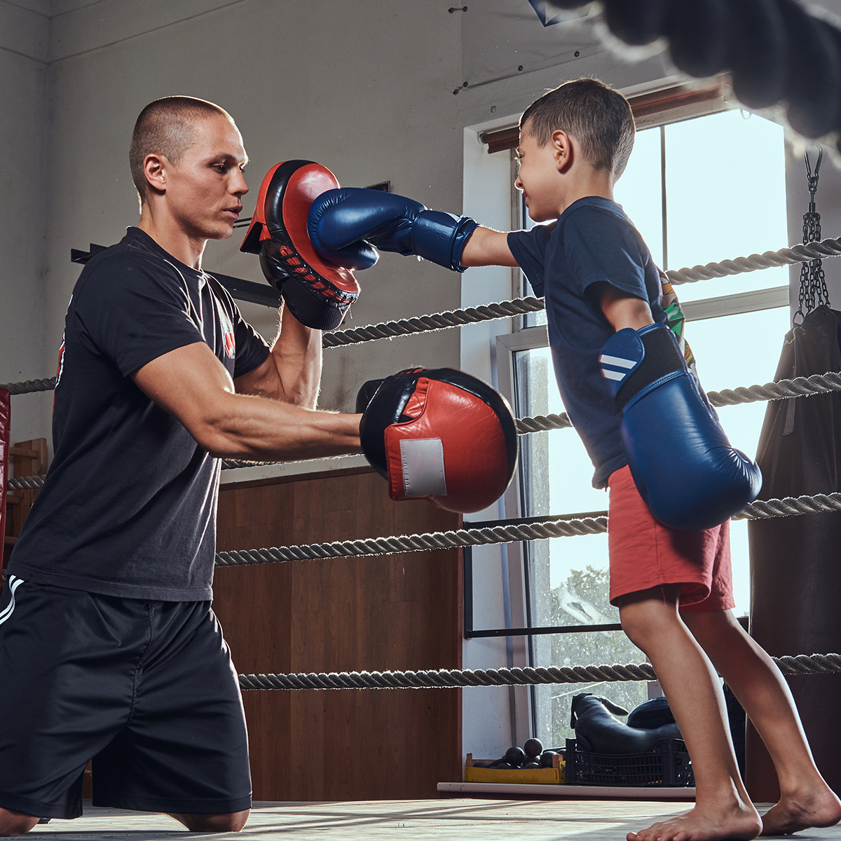 Boxer s vyraženým zubem