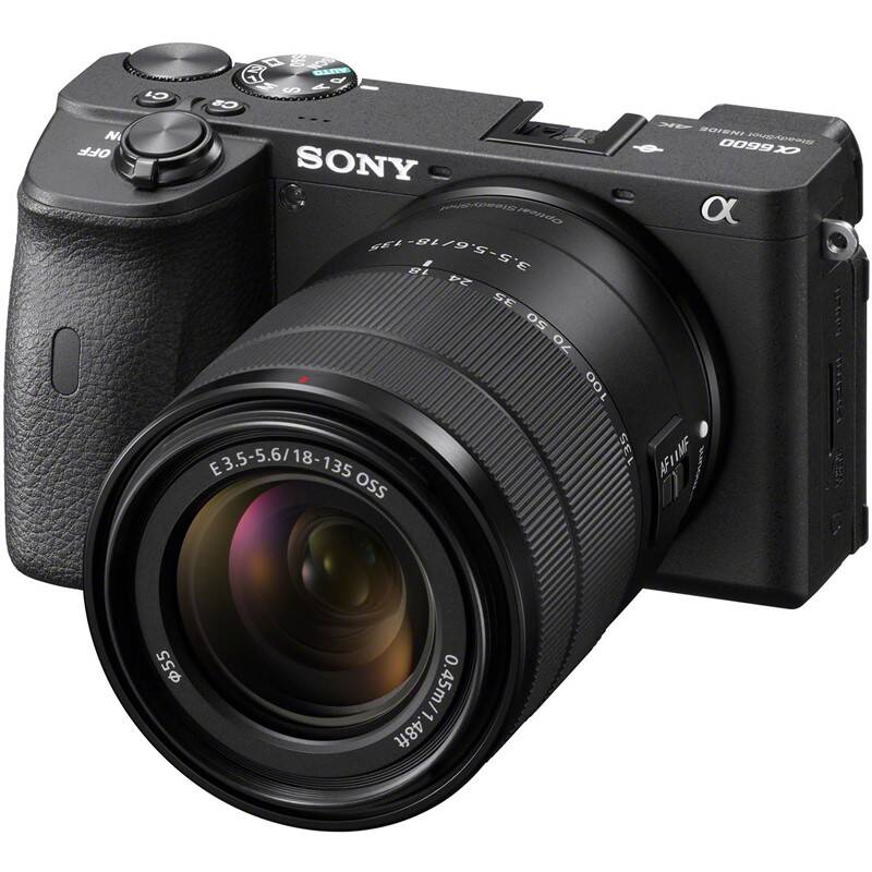 Digitální fotoaparát Sony Alpha 6600 + objektiv 18-135 / 24,2Mpx CMOS snímač APS-C / obrazový procesor BIONZ X / 4K HDR (HLG) / černá / ZÁNOVNÍ