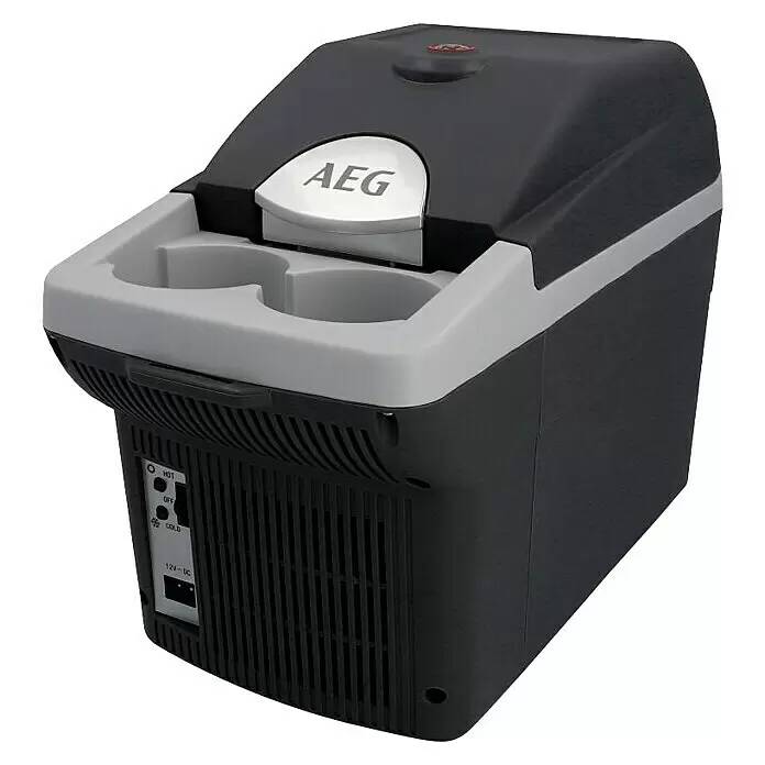 Chladicí box AEG BK6 / 2 držáky na pohárky / 6 l / černá