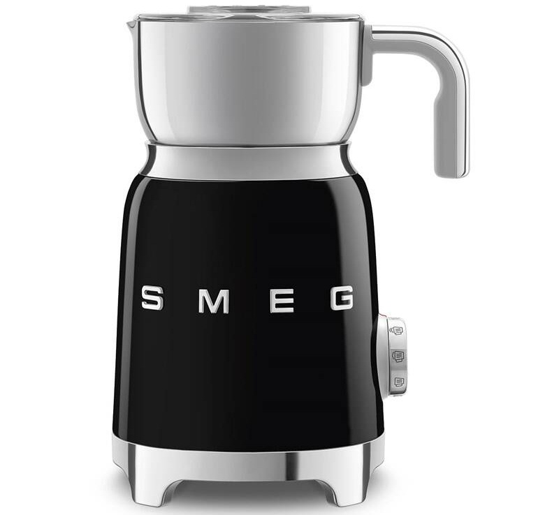Napěňovač mléka Smeg 50's Style MFF11BLEU / 500 W / 0,6 l / černá Varianta: ivi1