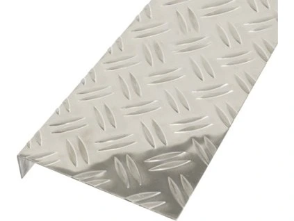 Alberts Drážkovaný plech (Varianta ivi1)