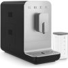 Smeg BCC13BLMEU automatický kávovar s mliečnym systémom / 1350 W / 1,4 l / matná čierna