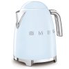 Čajník Smeg 50. rokov KLF03PBEU / 2400 W / 1,7 l / pastelová modrá