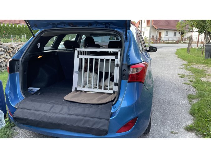 Hliníkový prepravný box, prepravka pre jedného psa do auta M COMFORT
