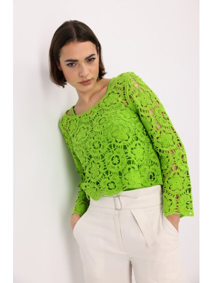 408892 660 Front ModelShooting 1200