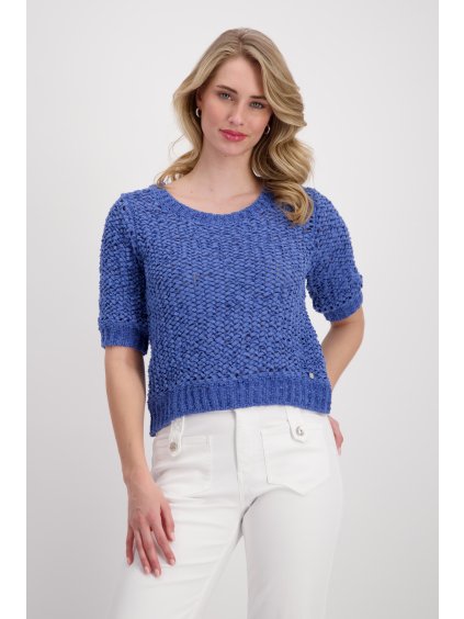 408890 700 Front ModelShooting 1200