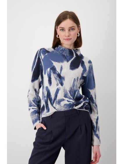 807976 145 Front ModelShooting 1200