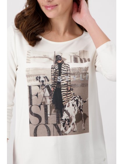 408279 102 Zoom ModelShooting 1200