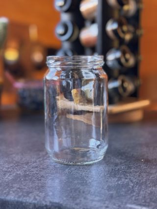 Blíží se zavařovací sezóna. Zavařovací sklenice QUARTZ 720 ml je skvělá volba na okurky 🥒 , kompoty 🍒 nakládané papriky 🫑...