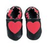 Kožené capáčky Černé s červeným srdíčkem