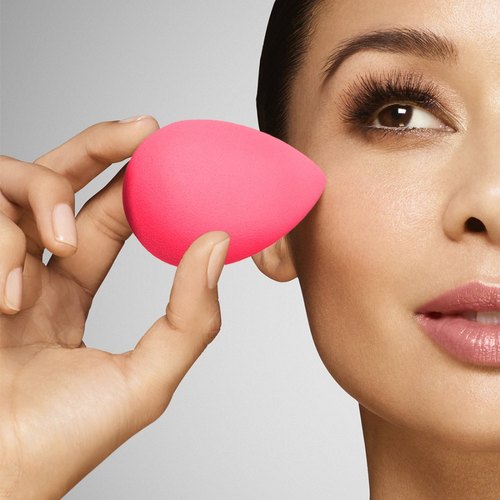 beauty-blender-makeup-sponge-500x500