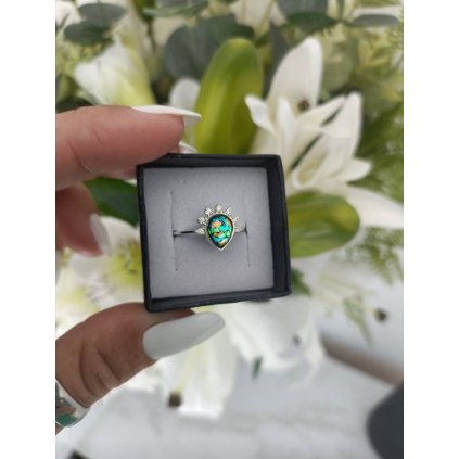 Pietny strieborný prstienok LARISSA 8x10MM