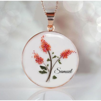 Text alebo iniciály vytlačené na živici