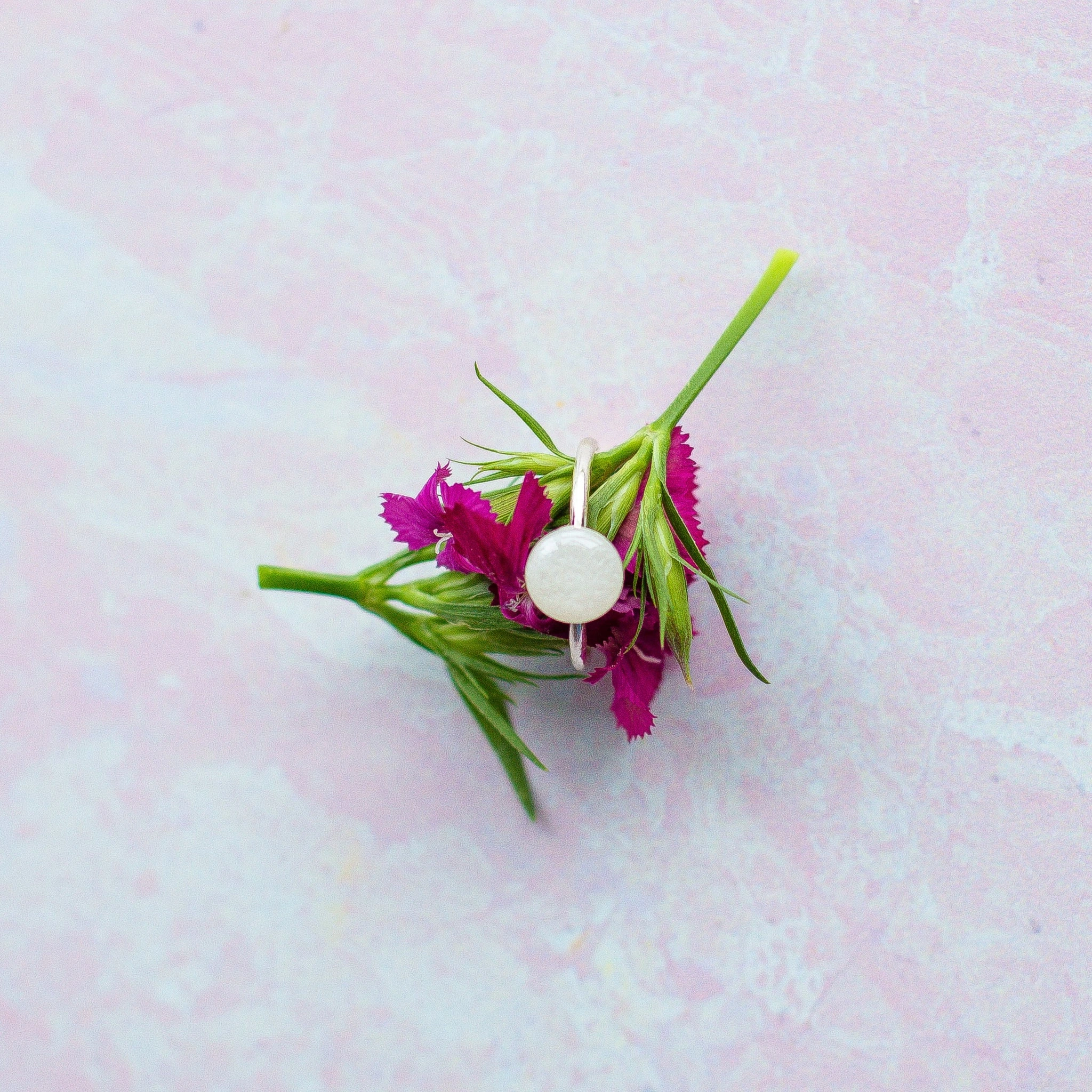 Iskay Pamětní stříbrný prsten KRUH 8MM Velikost: 9 (EU: 59-61), Obsah: Pouze Srst, Povrchová úprava: Pozlacené stříbro žlutým zlatem