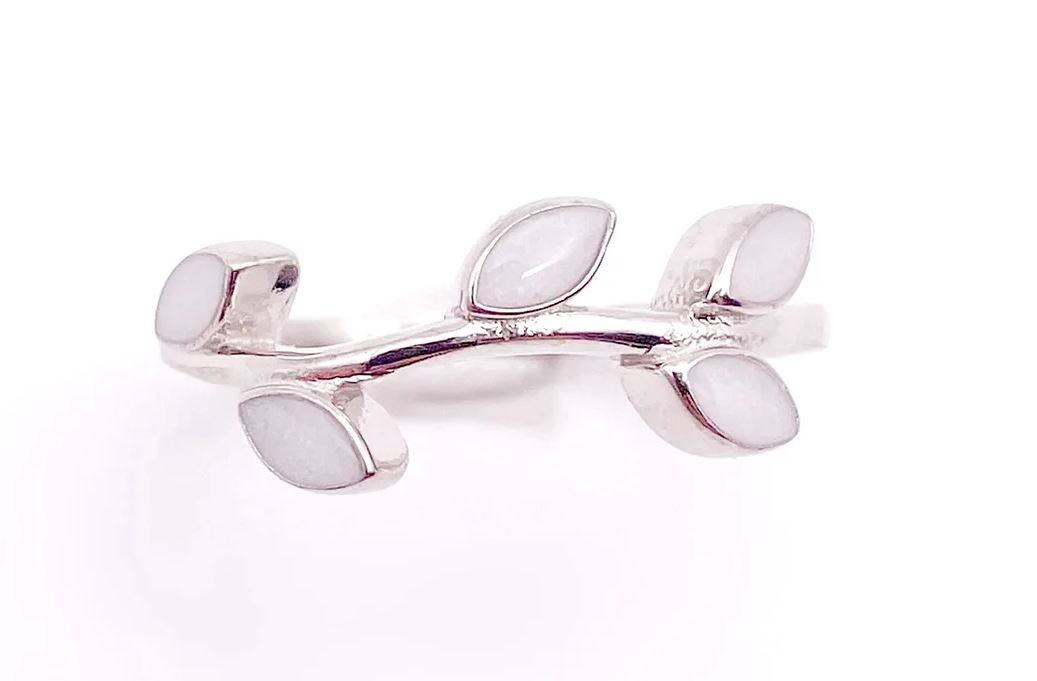 Iskay Pietní zlatý prstýnek NATURE Velikost: 4 (EU: 47-48), Obsah: Pouze Popel, Povrchová úprava: Bílé zlato