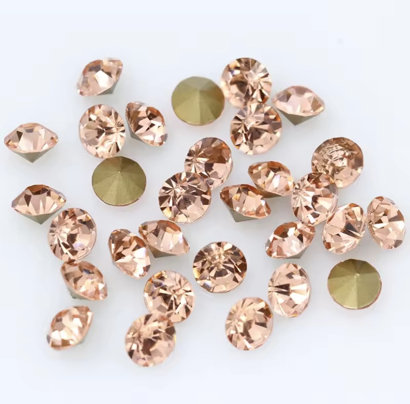 Kubické Zirkony barevné Barevná varianta: Peach