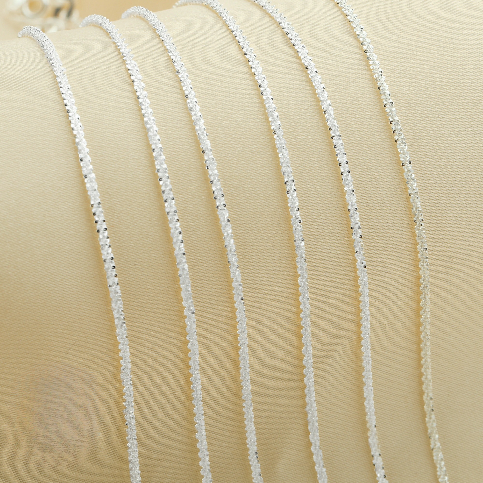 Iskay Stříbrný řetízek SPARKLE TWISTED (1.5 mm) 40,45cm