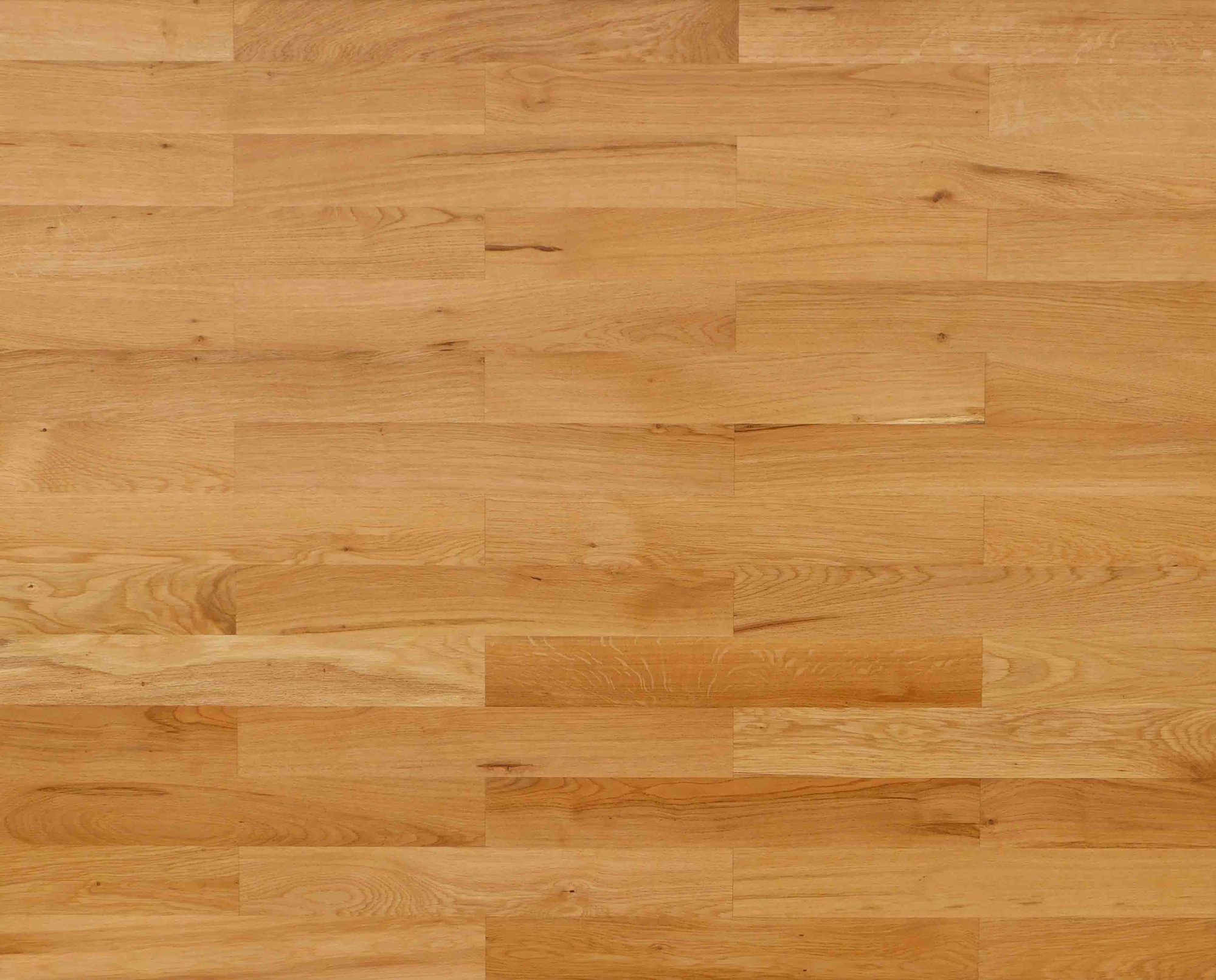 Laminátová vs. dřevěná podlaha. Teď už budete vědět, kterou si vybrat