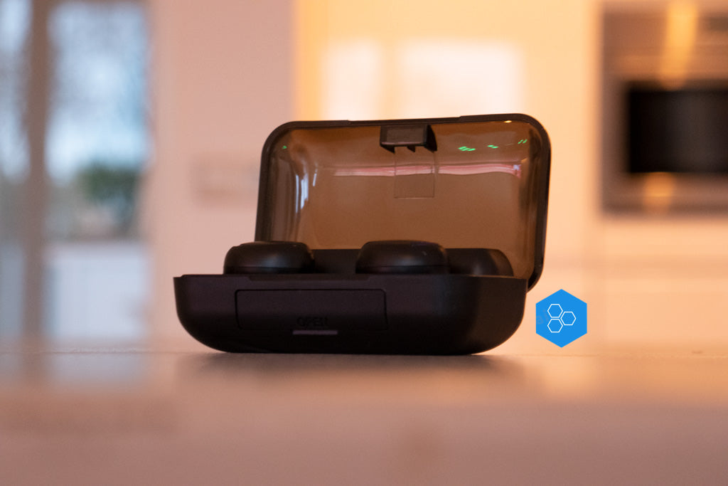 Recenze: sluchátka F9 TWS