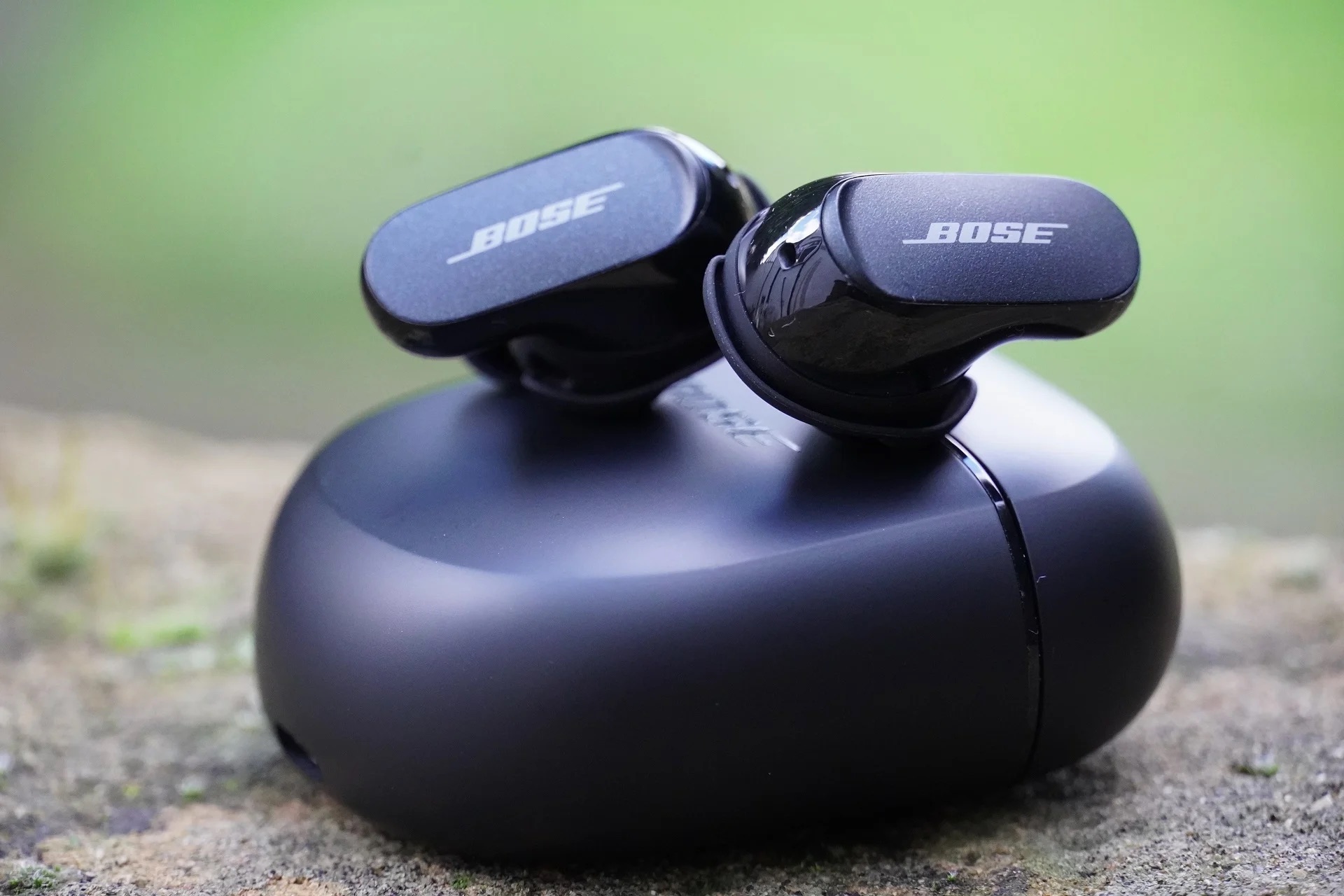 Bose-QuietComfort-Earbuds-II-on-top-of-case