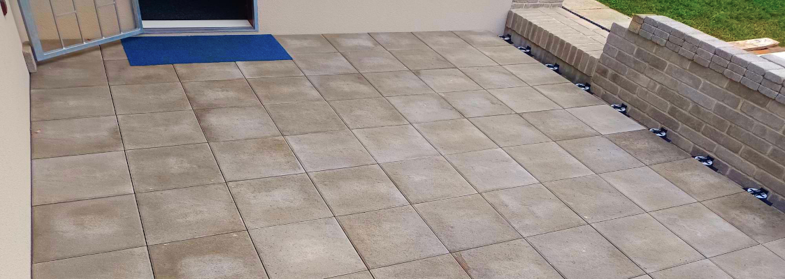 Rekonstrukce terasy rodinného domu s pomocí terčů New Maxi a betonové dlažby