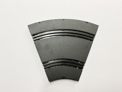 1404 samostatny dil drahy mala zatacka radius 290 mm uhel 45 roztec drazek 90 mm jemne drsny povrch bez troleji vodicu