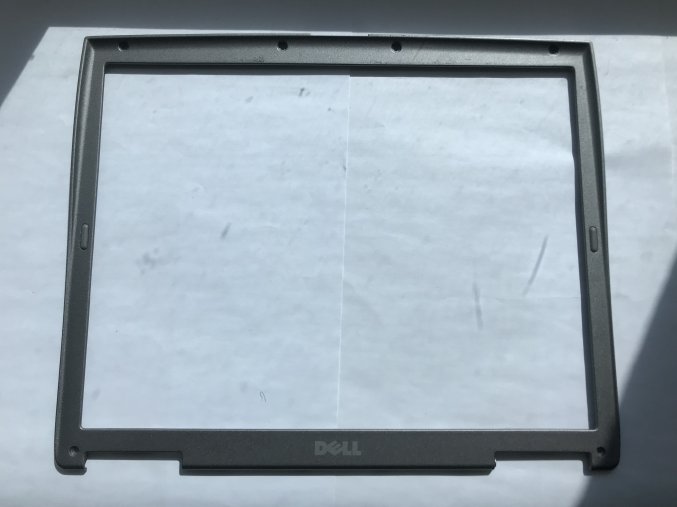 130936 lcd ramecek pro dell latitude d600