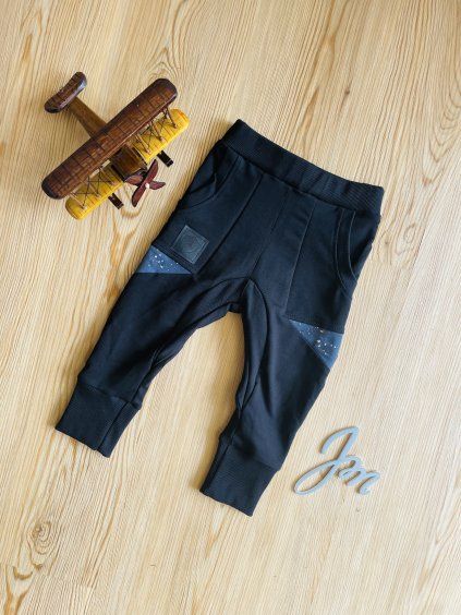 036EA6B6 CD90 4C15 8B4F A81B8AF861AA