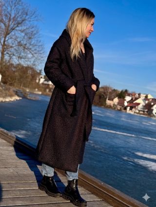 Černá musí být! NOVINKA 😍 #itsme #boucle #kabat #jaro #black