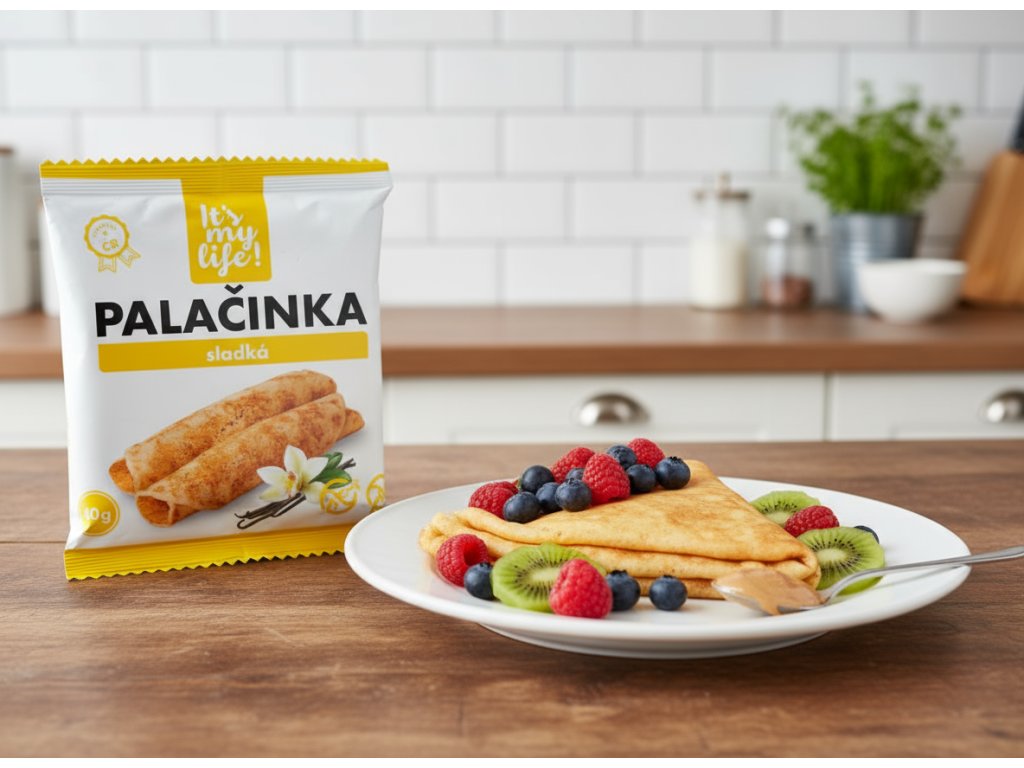 Produktov fotografie pro e shop V kuchyni le obal palacinky a vedle n j hotov pala inka slo