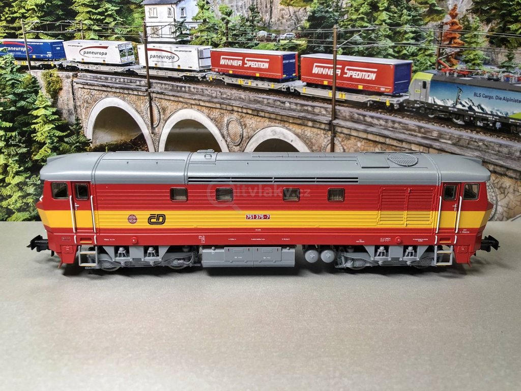 H0 - DCC/ZVUK diesel. lokomotiva řady 751 375 ČD Bardotka / ROCO