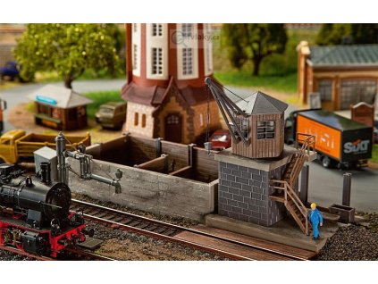 =CONCATENATE(G27," ",L27)