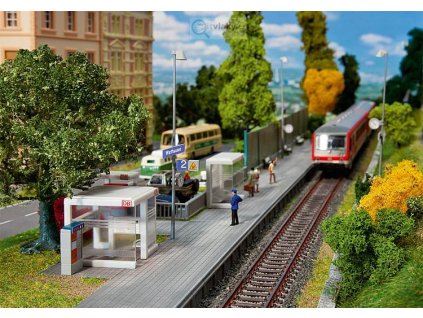 =CONCATENATE(G95," ",L95)