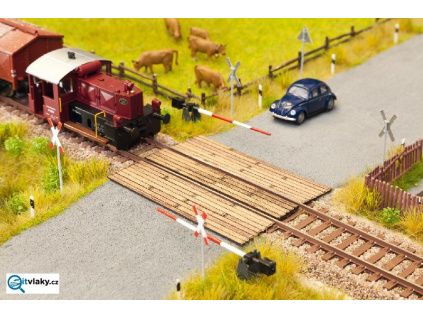 339652 n dreveny prejezd noch 14624