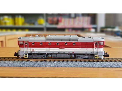 343756 sleva n dcc dieselova lokomotiva brejlovec 750 zssk trix 16736
