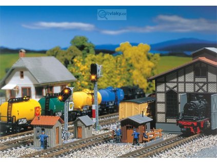 =CONCATENATE(G1039," ",L1039)