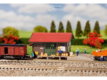 =CONCATENATE(G1046," ",L1046)